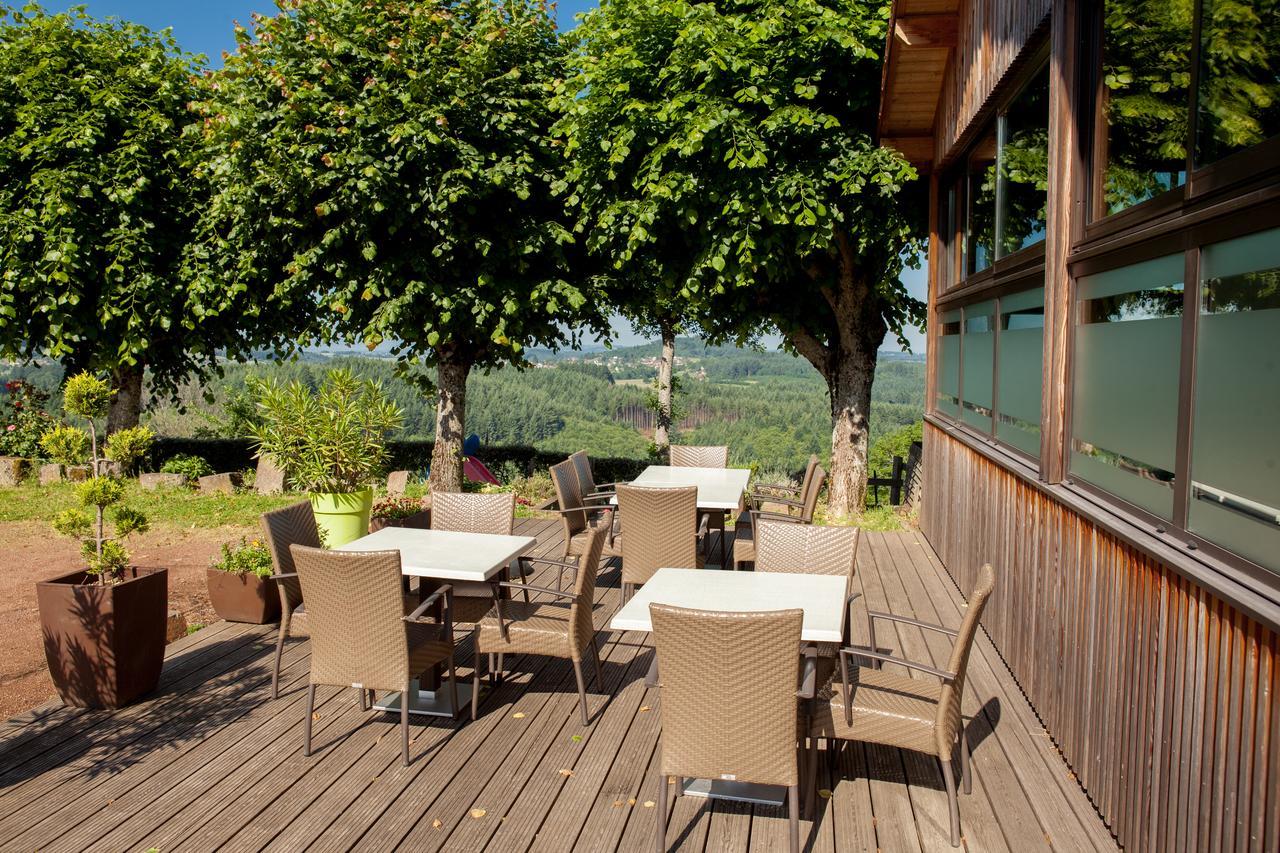 Logis Le Saint Cyr Hotel Montmelard Kültér fotó